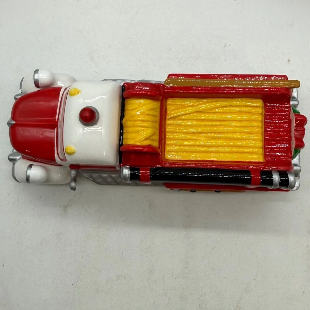Department 56 Snow Village Fire Truck 56. Lighted Christmas Accessory Boxed